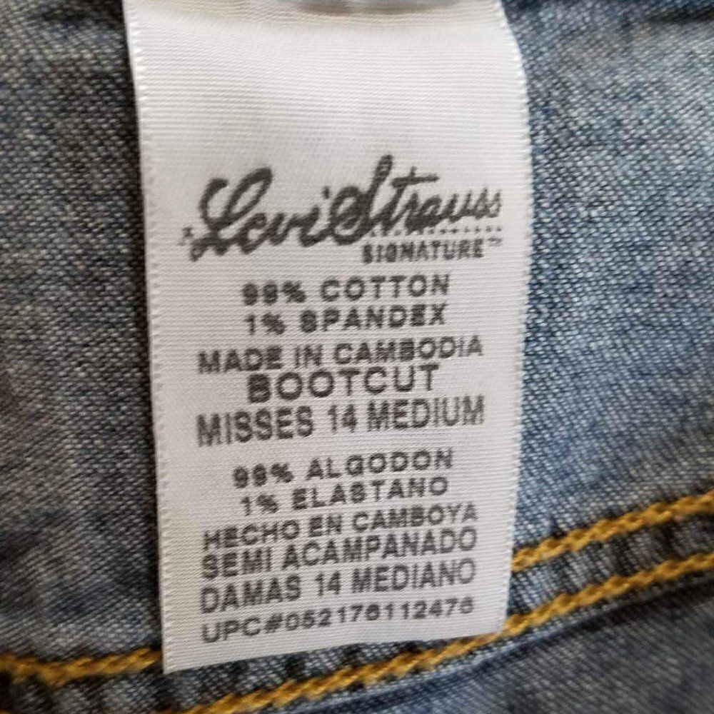 Signature Levi's Boot Cut Jeans Size 14 - Picture 2 of 11